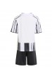 Juventus Babytruitje Thuis tenue Kind 2025-26 Korte Mouw (+ Korte broeken)